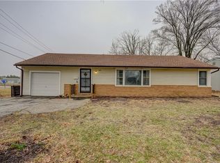 105 SE 9th St, Lees Summit, MO 64063