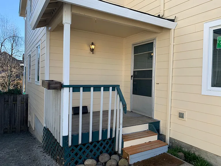6404 Latona Ave NE — Photo 2