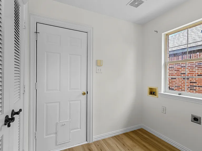 1611 Watson Dr — Photo 26