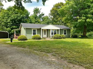 3473 Rossview Rd, Clarksville, TN 37043