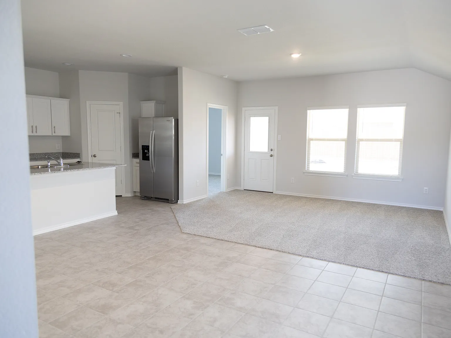 3 bed, 1553 sqft, $2,275 — Photo 3