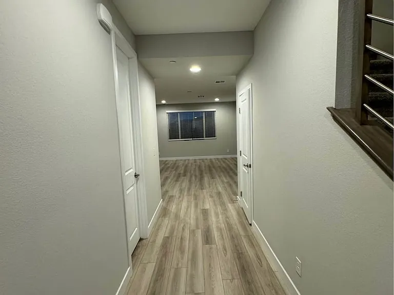 10620 Carnes Ave — Photo 7
