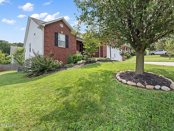 3rd image of 4130 Oakstone Ln