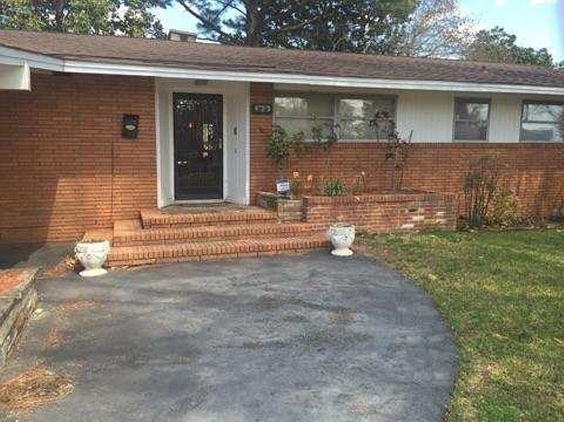 2nd image of 928 Anna St