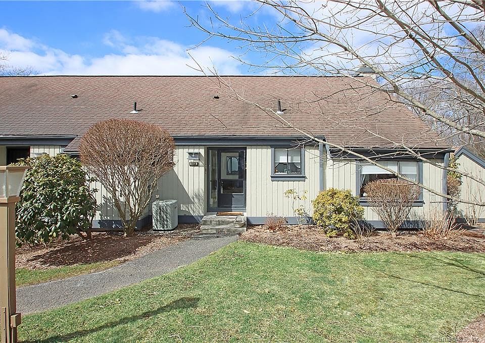 1st image of 879B Heritage Vlg #879B