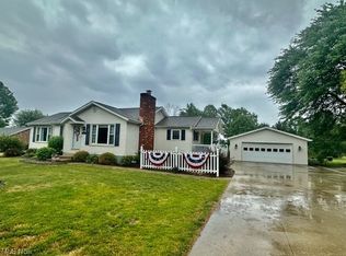 12698 Orrville St NW, North Lawrence, OH 44666