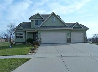 720 Timber Ridge Ct, Tiffin, IA 52340