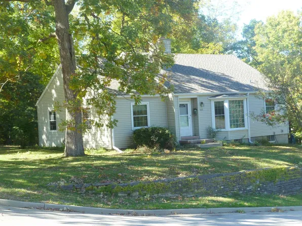 227 3rd STREET, Pewaukee, WI 53072