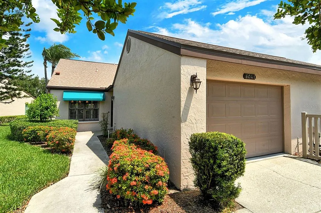 2 bed, 2.0 bath, 1380 sqft, $2,950 — Photo 1