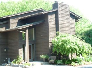 4211 Highland Rd, Minnetonka, MN 55345