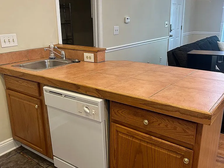 124 College Pl — Photo 11