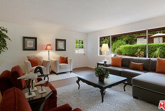 4th image of 2211 Canyon Dr