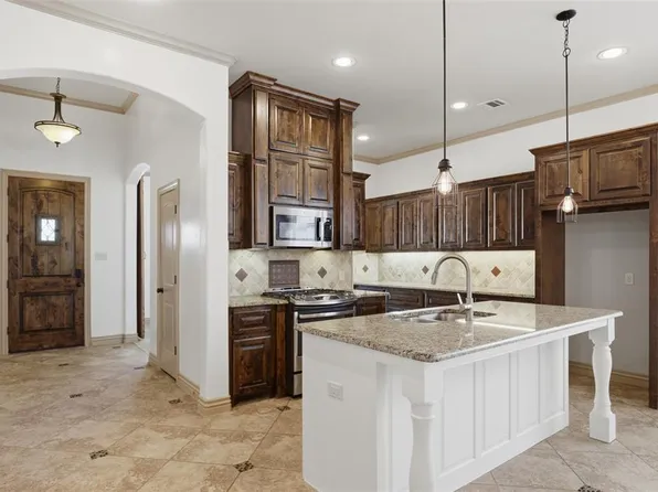 8104 NW 159th St, Edmond, OK 73013