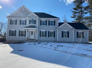 5-5A Happy Acres Ln, East Longmeadow, MA 01028