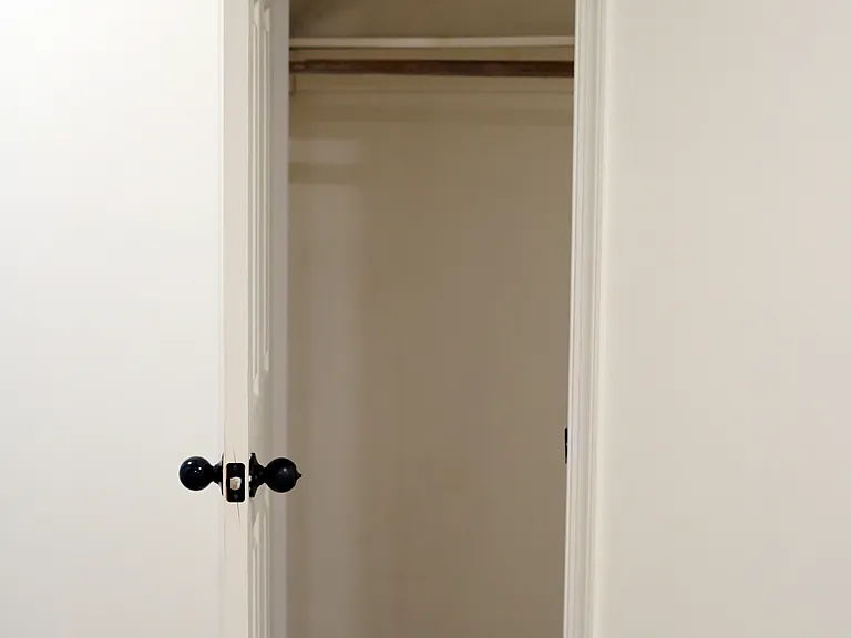 Closet 1