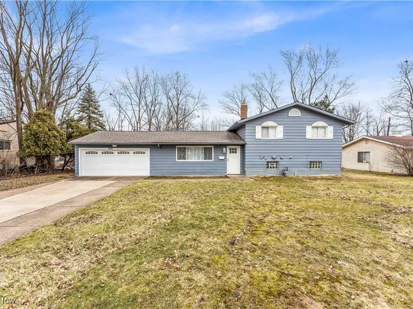 5675 Meadow Ln, Bedford Heights, OH 44146