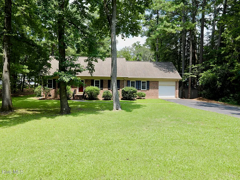 202 Haldane Dr — Photo 32