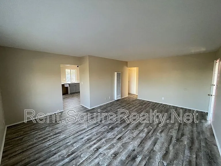537.5 W Crescent Dr — Photo 14