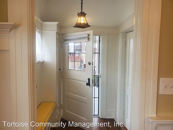 4th image of 328 Newton Ave