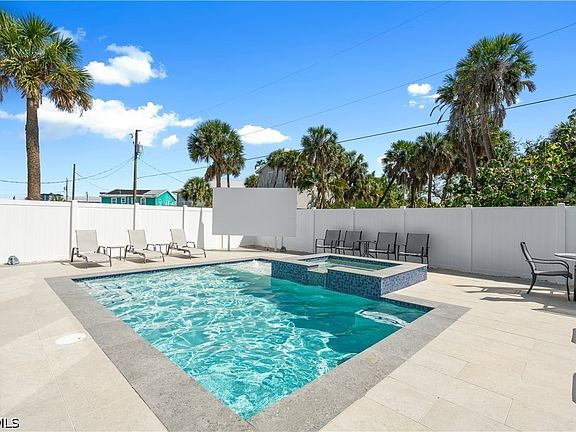 3rd image of 5335 Estero Blvd