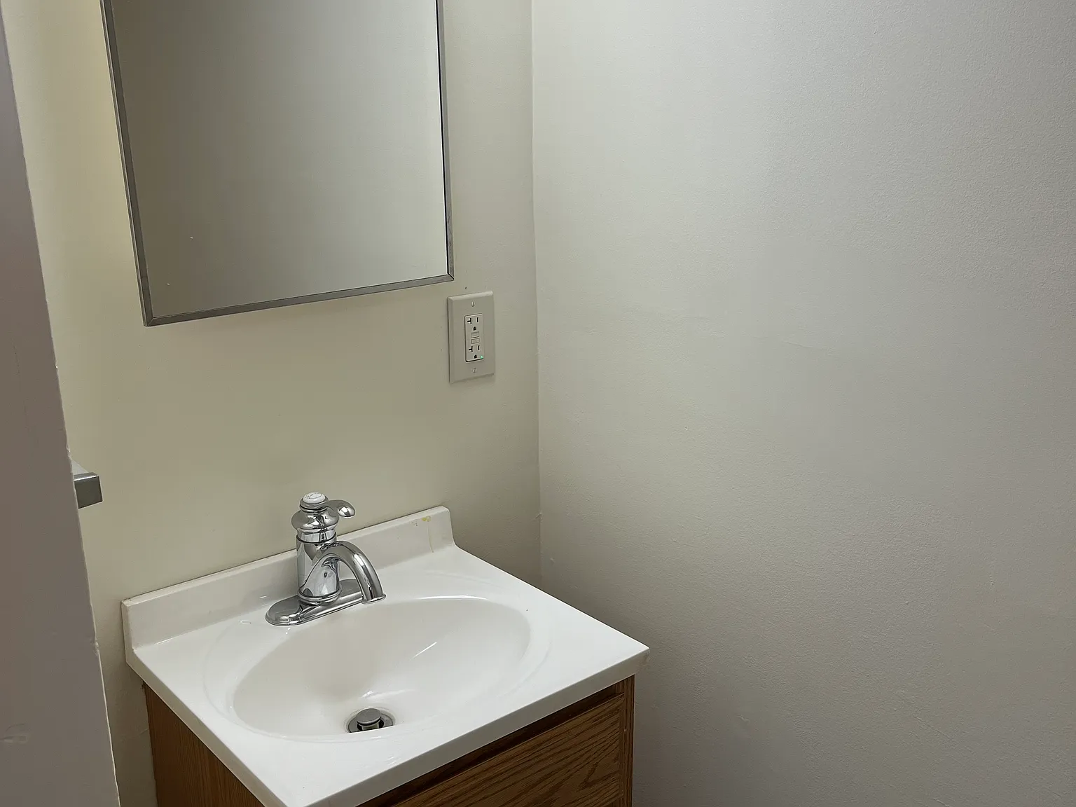 1 bed, 675 sqft, $1,325 — Photo 3