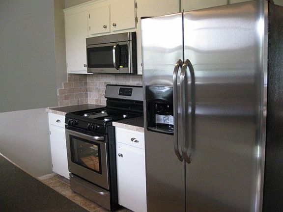 2nd image of 634 Green Country Dr