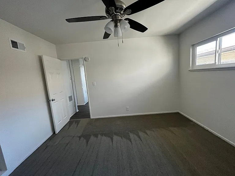 12516 Truro Ave — Photo 9
