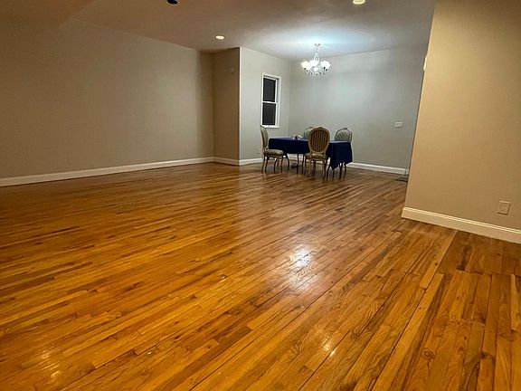 4th image of 1314 Avenue S #1