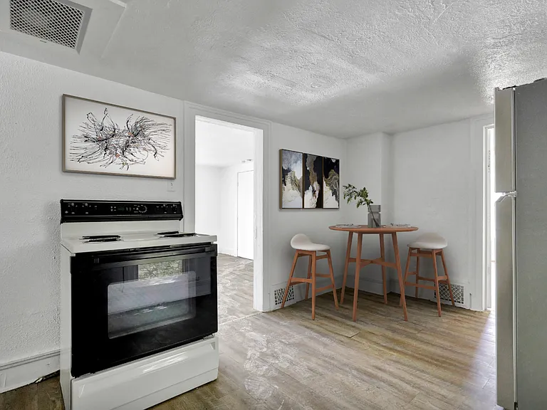 624 W Lapeer St #3 — Photo 4
