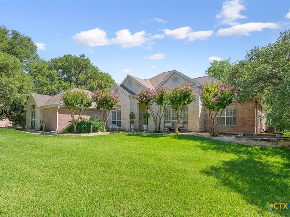 200 Carriage House Rd, Salado, TX 76571