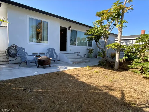 17091 B Ln, Huntington Beach, CA 92647