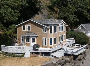 9423 Sunrise Beach Dr NW, Gig Harbor, WA 98332