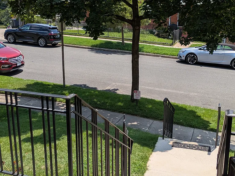 806 Hamilton St NE — Photo 6