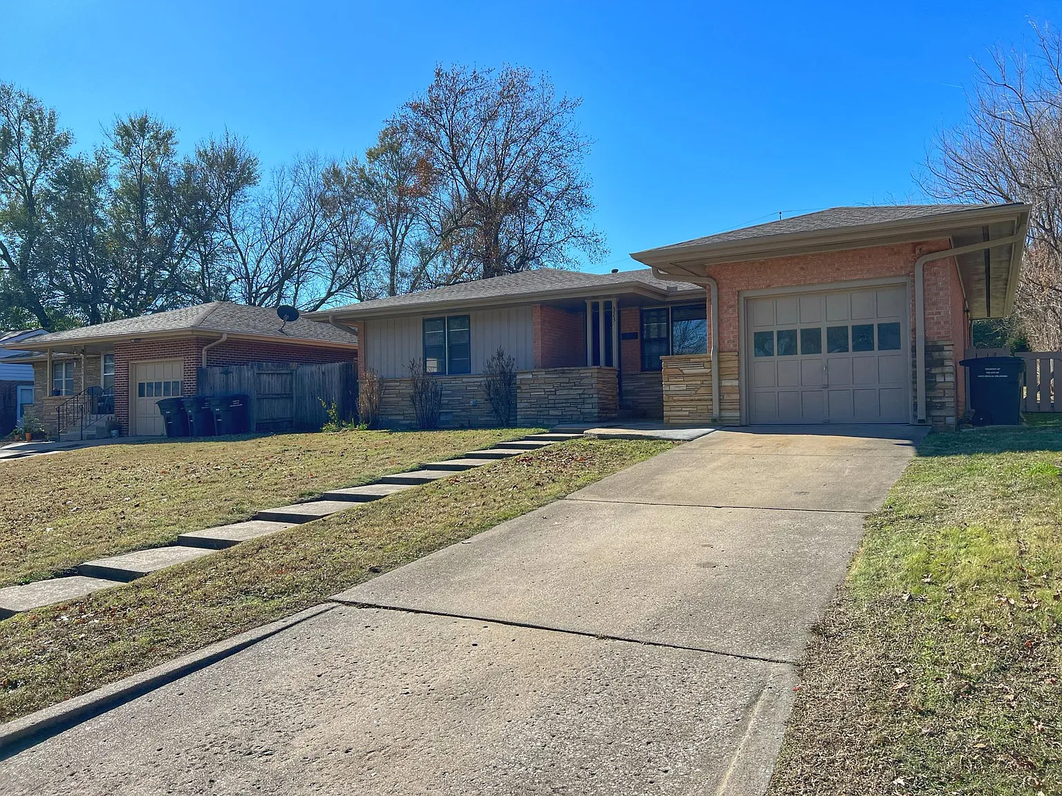 3 bed, 1200 sqft, $1,250 — Photo 3