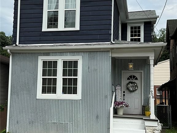 2nd image of 908 Evergreen Ave