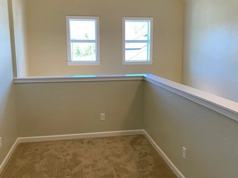261 Willow Way — Photo 6