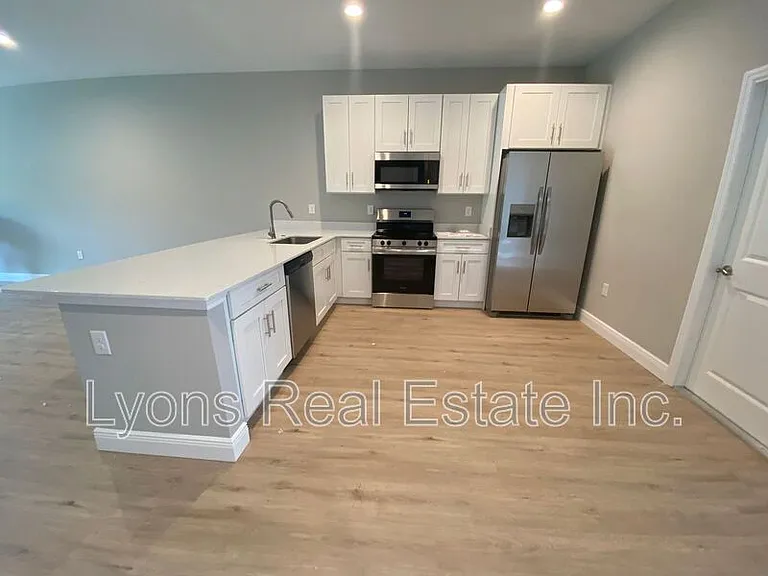 13250 Longville Ave — Photo 7