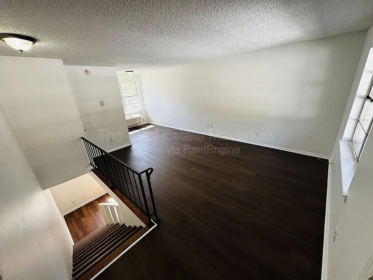 Shallowford Manor — Photo 14