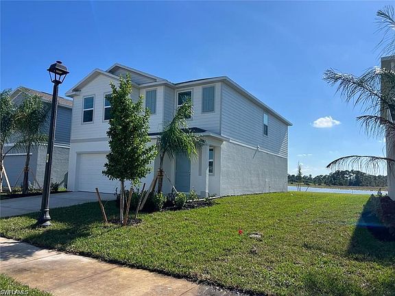 3rd image of 19550 Fairhill Ct