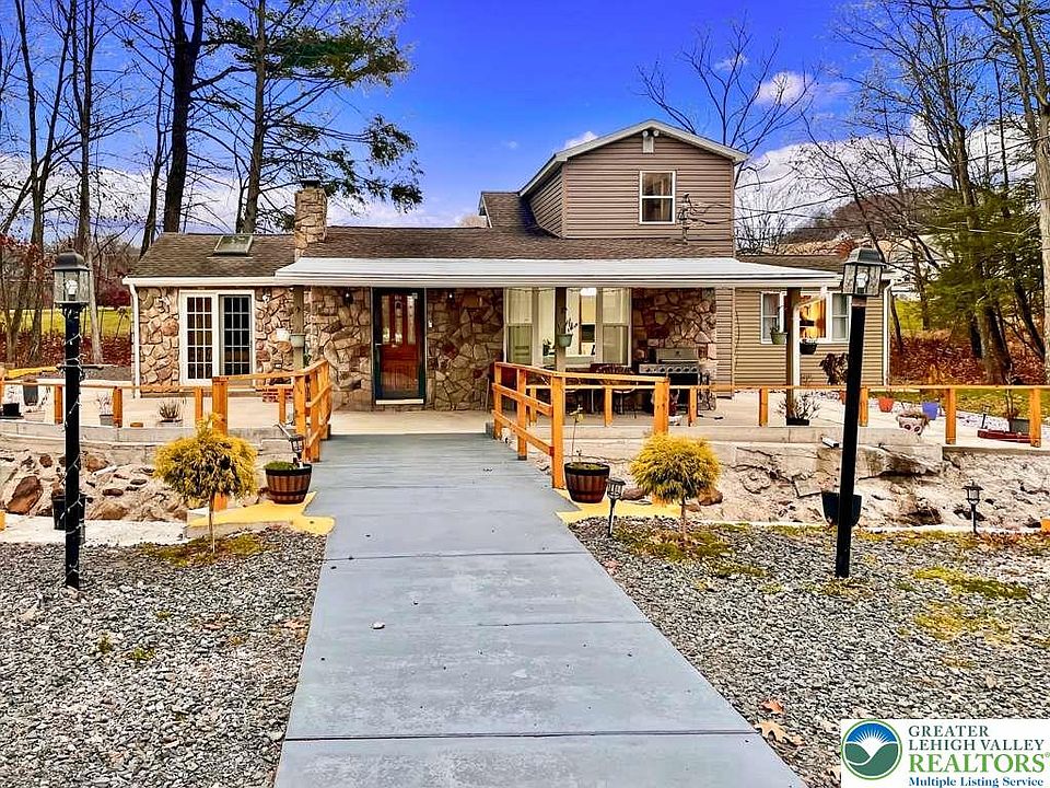 1st image of 447 Saint Johns Rd