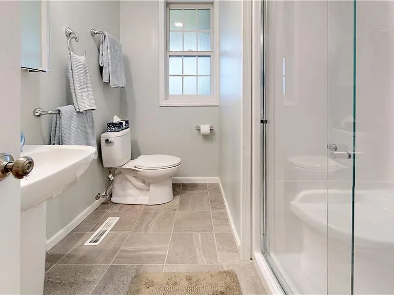 106 Azalea Dr — Photo 13
