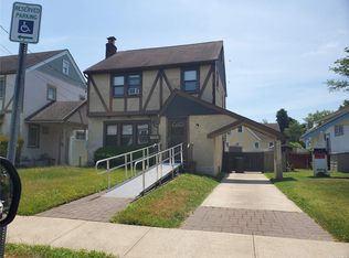 1720 Harvard Ave, Merrick, NY 11566
