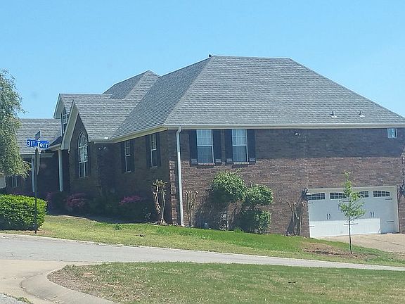 3rd image of 3104 Mitchell Dr