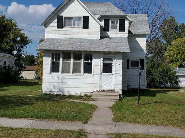 414 Stuart Ave, Crookston, MN 56716