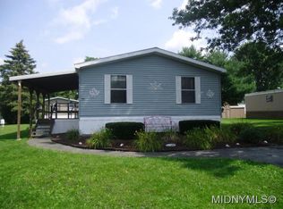 35 Bramblewood Rd, Clark Mills, NY 13321