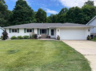 304 Liberty Dr, East Peoria, IL 61611