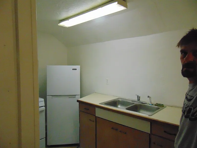 515 1/2 1st Ave SW — Photo 3