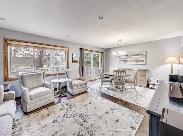 4250 W 136th St, Savage, MN 55378