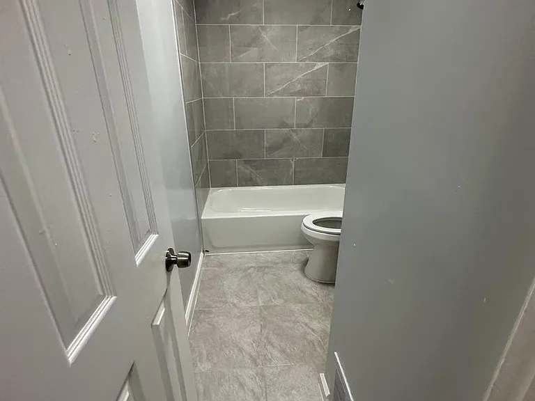 4020 Canal St — Photo 22