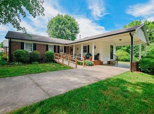 1623 Rollingwood Rd, Burlington, NC 27215